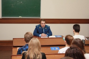 Бинарная лекция с участием с Казанским прокурорм по надзору для студентов Специалитета 2 курса