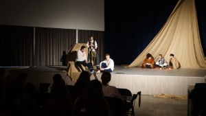 Новый взгляд на рассказ Льва Толстого 'Кавказский пленник' от студенческого театра 'Мизгел'